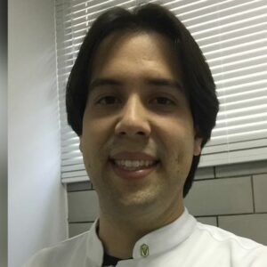 Danilo Guedes Jr. - Médico Veterinário, mestre e doutor em Epidemiologia Veterinária, responsável pela gestão comercial e técnica da Master Pec